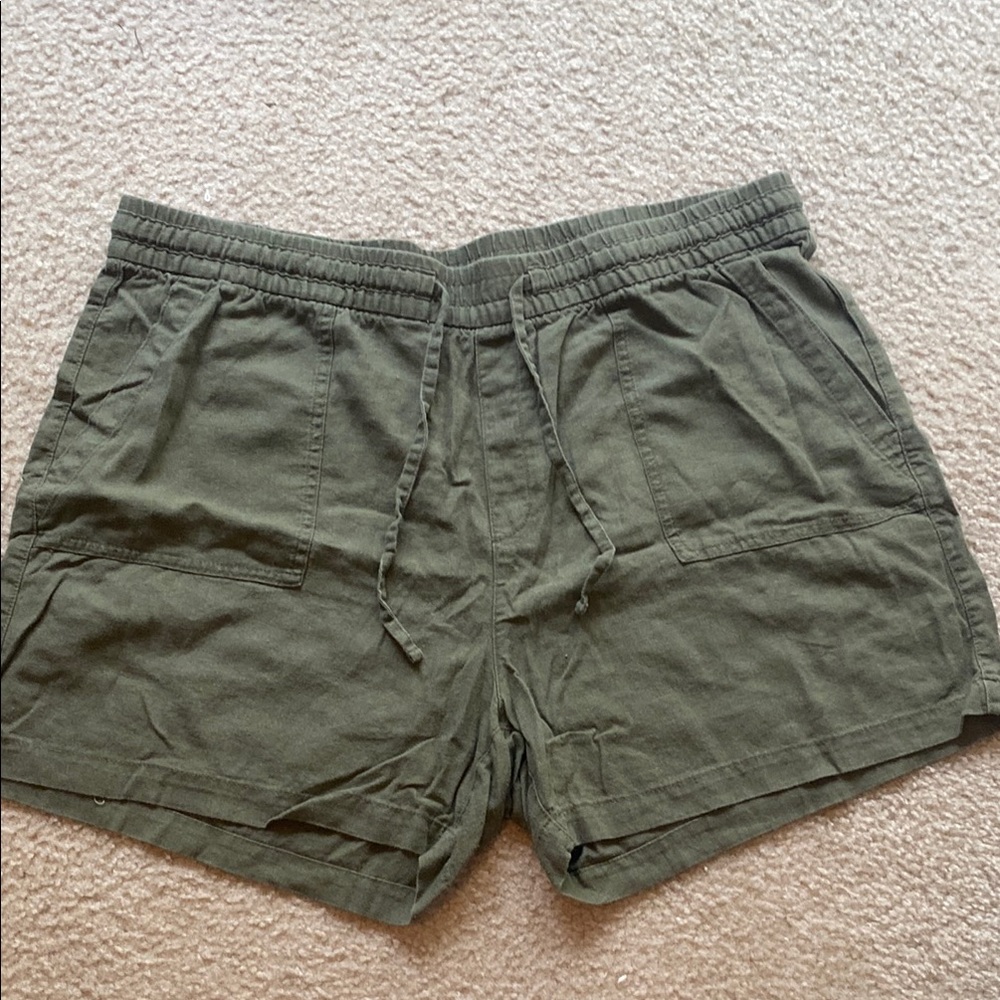 Old Navy Green Cargo Shorts Classic Military Style